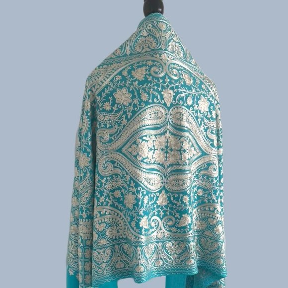 Pashmina shawl, women travel wrap, Scarves and Wraps, Lightweight shoulder wrap - Picture 6 of 10